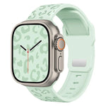 สายรัดนาฬิกาซิลิโคนหัวเข็มขัดเว้าลายเสือดาว สำหรับ Apple Watch ขนาด 46 มม. / 49 มม. / 45 มม. / 44 มม. สำหรับ Apple Watch ขนาด 42 มม. / 41 มม. / 40 มม. / 38 มม.