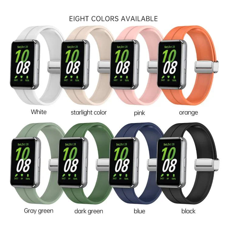 สายรัดนาฬิกาซิลิโคนหัวเข็มขัดเงินแม่เหล็กพับได้ สำหรับ Samsung Galaxy Fit 3