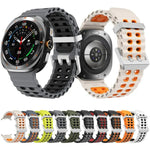 สายรัดนาฬิกาซิลิโคนสองสีแบบรูสองแถวหัวเข็มขัดเงิน Ocean สำหรับ Samsung Galaxy Watch Ultra / Ultra 2025