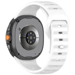 สายรัดนาฬิกาซิลิโคน xDfind แบบหัวเข็มขัดหมุดเงินลายจุดกลม สำหรับ Samsung Galaxy Watch Ultra/Ultra 2025, สำหรับ Samsung Galaxy Watch8 / 8 Classic
