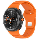 สายรัดนาฬิกาซิลิโคน xDfind แบบหัวเข็มขัดหมุดเงินลายจุดกลม สำหรับ Samsung Galaxy Watch Ultra/Ultra 2025, สำหรับ Samsung Galaxy Watch8 / 8 Classic