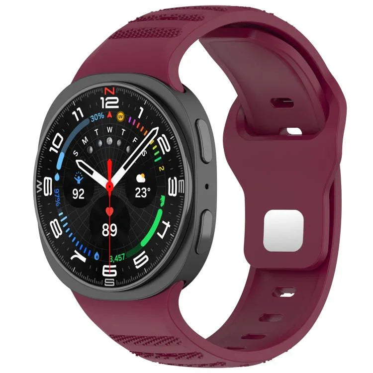 สายรัดนาฬิกาซิลิโคน xDfind แบบหัวเข็มขัดหมุดเงินลายจุดกลม สำหรับ Samsung Galaxy Watch Ultra/Ultra 2025, สำหรับ Samsung Galaxy Watch8 / 8 Classic