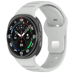 สายรัดนาฬิกาซิลิโคน xDfind แบบหัวเข็มขัดหมุดเงินลายจุดกลม สำหรับ Samsung Galaxy Watch Ultra/Ultra 2025, สำหรับ Samsung Galaxy Watch8 / 8 Classic