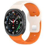 สายรัดนาฬิกาซิลิโคน xDfind แบบหัวเข็มขัดหมุดเงินลายจุดกลม สำหรับ Samsung Galaxy Watch Ultra/Ultra 2025, สำหรับ Samsung Galaxy Watch8 / 8 Classic