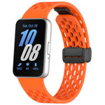 สายรัดนาฬิกาซิลิโคน xDfind แบบหัวเข็มขัดแม่เหล็กสีดำแบบมีรู สำหรับ Samsung Galaxy Fit3