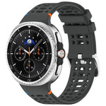 สายรัดนาฬิกาซิลิโคน xDfind ขอบหัวเข็มขัดเงินอัลลอย รูระบายอากาศ สำหรับ Samsung Galaxy Watch8 / Watch8 Classic
