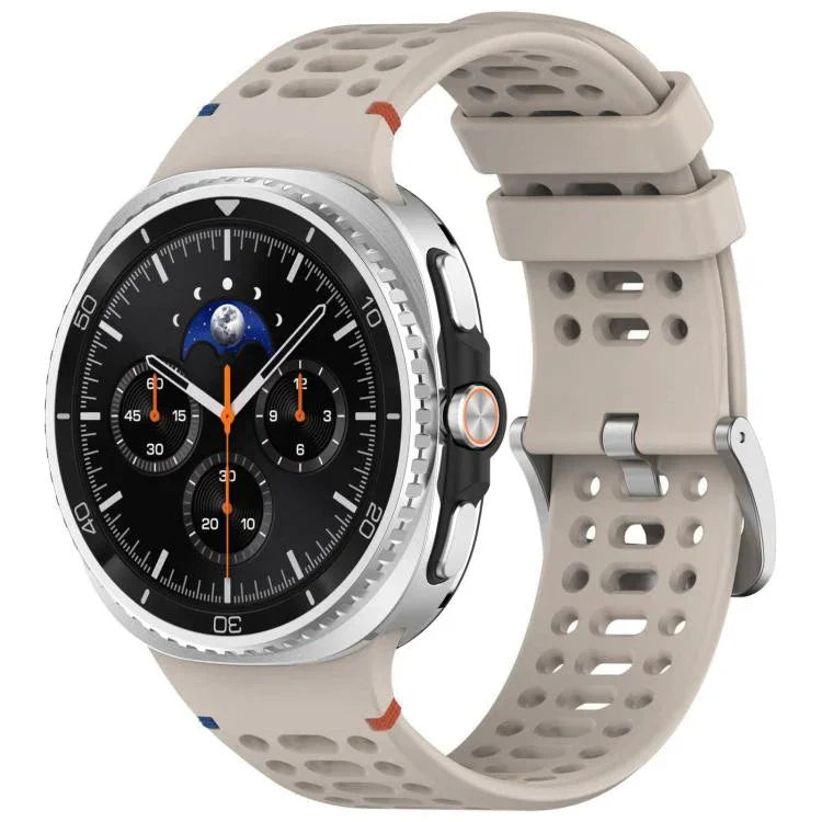 สายรัดนาฬิกาซิลิโคน xDfind ขอบหัวเข็มขัดเงินอัลลอย รูระบายอากาศ สำหรับ Samsung Galaxy Watch8 / Watch8 Classic
