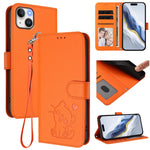 เคสโทรศัพท์หนังลายนูนรูปหัวใจแมวพร้อมสายคล้องมือ สำหรับ iPhone 15, สำหรับ iPhone 14 Plus, สำหรับ iPhone 14 / 13, สำหรับ iPhone 14 Pro