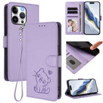 เคสโทรศัพท์หนังลายนูนรูปหัวใจแมวพร้อมสายคล้องมือ สำหรับ iPhone 15, สำหรับ iPhone 14 Plus, สำหรับ iPhone 14 / 13, สำหรับ iPhone 14 Pro