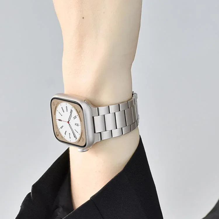 สายรัดนาฬิกาสแตนเลสสตีลสามเม็ดพร้อมฟิล์มโค้ง 3D สำหรับ Apple Watch Series ขนาด 42 มม.