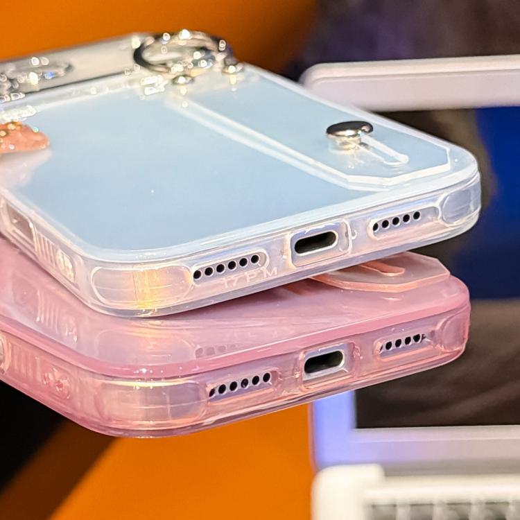 เคสโทรศัพท์ TPU พร้อมที่ยึดสายรัดข้อมือลายผิวจรดรอยยับชุบโลหะ พร้อมฟิล์มเลนส์ สำหรับ iPhone 13