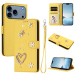 เคสโทรศัพท์หนังวีแกนสองชั้นลายหัวใจดอกไม้พร้อมสายคล้องข้อมือ ZS01, สำหรับ iPhone 17e / 16e, สำหรับ iPhone 17 Pro Max, สำหรับ iPhone 17 Pro, สำหรับ iPhone 17, สำหรับ iPhone Air, สำหรับ iPhone 16 Pro Max