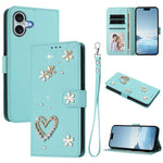 เคสโทรศัพท์หนังวีแกนลายหัวใจดอกไม้สองชั้น ZS01 พร้อมสายรัดข้อมือ สำหรับ iPhone 16 Pro, สำหรับ iPhone 16 Plus, สำหรับ iPhone 16, สำหรับ iPhone 15 Pro Max, สำหรับ iPhone 15 Pro, สำหรับ iPhone 15 Plus