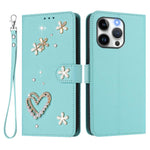 เคสโทรศัพท์หนังวีแกนสองชั้นลายหัวใจดอกไม้พร้อมสายคล้องข้อมือ ZS01, สำหรับ iPhone 13 Pro, สำหรับ iPhone 12 / 12 Pro, สำหรับ iPhone 12 Pro Max, สำหรับ iPhone 11 Pro Max, สำหรับ iPhone 11, สำหรับ iPhone 11 Pro