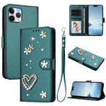 เคสโทรศัพท์หนังวีแกนสองชั้นลายหัวใจดอกไม้พร้อมสายคล้องข้อมือ ZS01, สำหรับ iPhone 13 Pro, สำหรับ iPhone 12 / 12 Pro, สำหรับ iPhone 12 Pro Max, สำหรับ iPhone 11 Pro Max, สำหรับ iPhone 11, สำหรับ iPhone 11 Pro