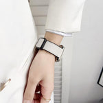 สายรัดนาฬิกา xDfind หนังวีแกนลายลิทชี่พร้อมหัวเข็มขัดแม่เหล็ก สำหรับ Apple Watch 42 / 44 / 45 / 46 / 49 มม., สำหรับ Apple Watch 38 / 40 / 41 / S11 42 มม.