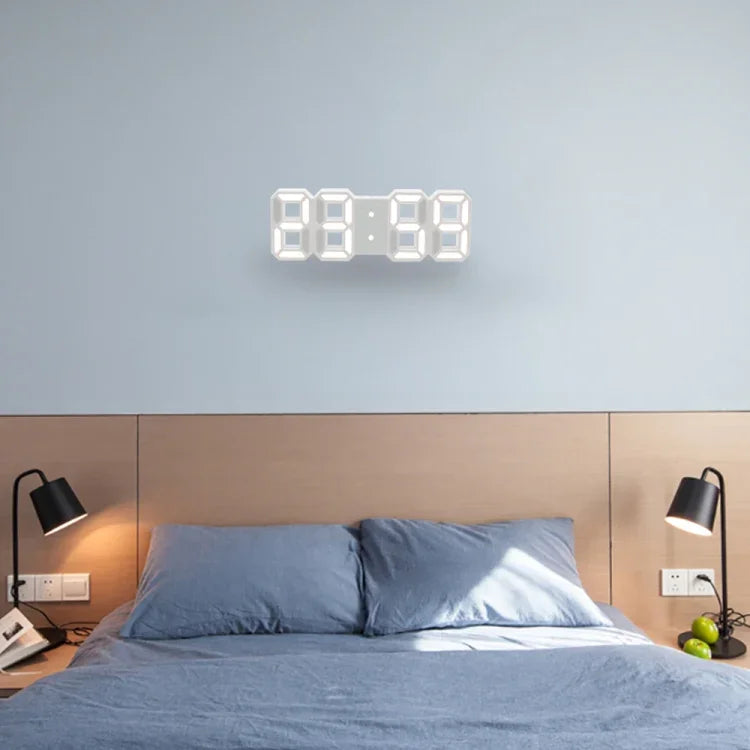 นาฬิกาปลุกติดผนังดิจิทัล LED 3D ขนาดใหญ่มัลติฟังก์ชันพร้อมฟังก์ชันเลื่อนปลุก แสดงเวลา 12/24 ชั่วโมง สำหรับบ้าน ครัว สำนักงาน DC 5V ได้รับการรับรอง CE ตัวเรือนสีขาว ตัวเลขสีเขียว น้ำเงิน แดง