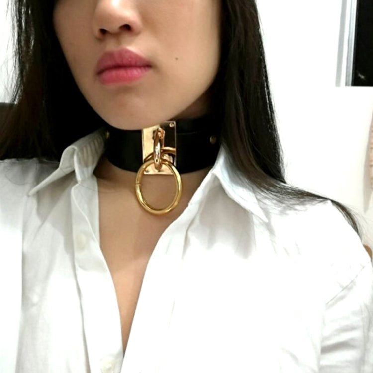 สร้อยคอคอวงกลมหนัง PU สไตล์ฮาราจูกุยุโรปและอเมริกา แหวนทองวงเดียว กว้าง เหมาะสำหรับถนนไนท์คลับ สีทอง
