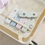 ราวตากผ้าพับได้พร้อมคลิปซ่อน 4 ตัว สำหรับบ้าน / เดินทาง ส่งสีสุ่ม ราวตากผ้าพับได้