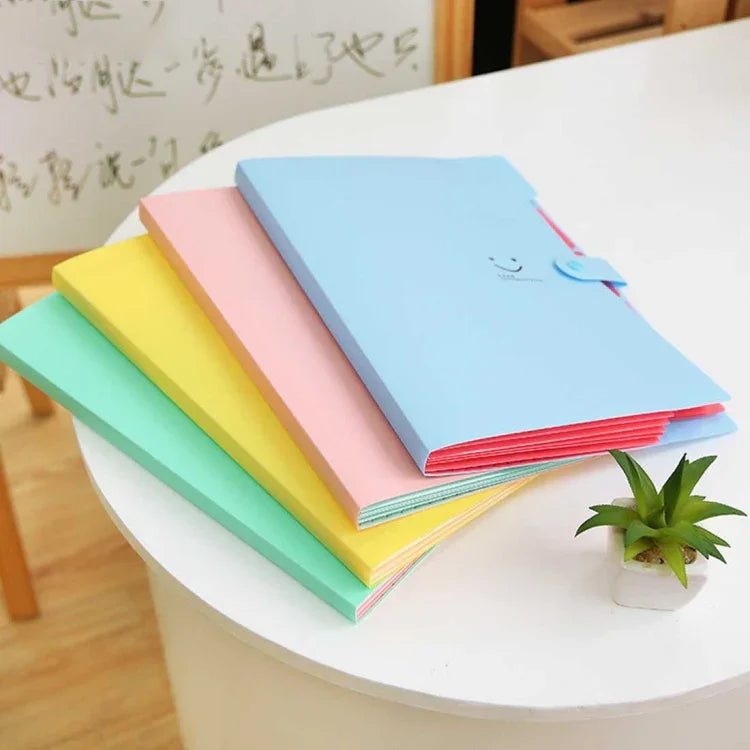 ถุงเอกสารสีลูกกวาดแบบหลายชั้น 5 ช่อง ส่งสีสุ่ม รุ่น A201
