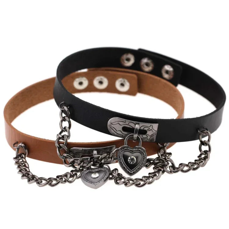สร้อยข้อมือช็อกเกอร์หนังล็อกหัวใจพังค์สไตล์ยุโรปและอเมริกาฮาราจูกุ, ส่งสีสุ่ม, TXXQ05