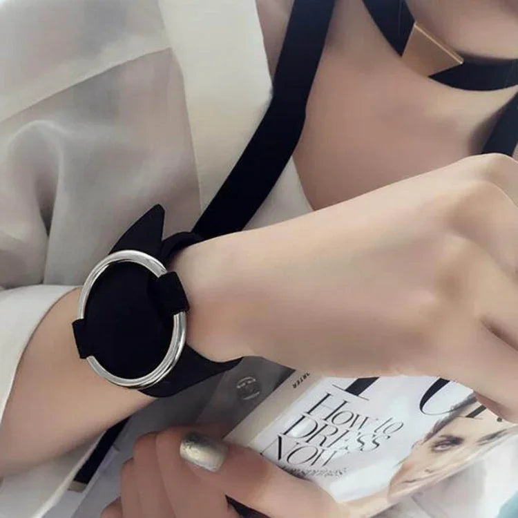 สร้อยข้อมือกำมะหยี่กลมเรียบง่ายสไตล์ยุโรปและอเมริกา 2 ชิ้น, ส่งสีสุ่ม