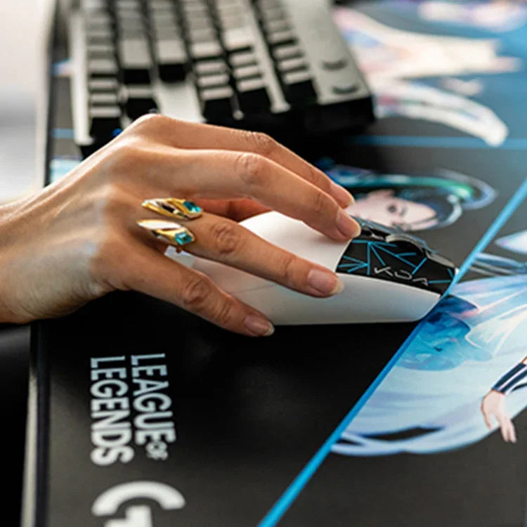 เมาส์เกมมิ่งไร้สาย Logitech K/DA G304 LIGHTSPEED