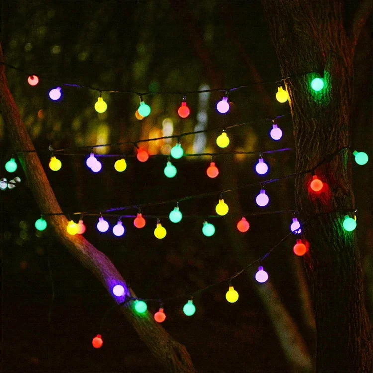 ไฟประดับเทศกาลคริสต์มาสรูปทรงลูกบอล 30 LED กันน้ำสำหรับใช้งานกลางแจ้ง