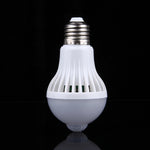 หลอดไฟ LED E27 5W 12 ดวง SMD 5730 300LM พร้อมเซนเซอร์ตรวจจับความเคลื่อนไหวอินฟราเรด ระยะเซนเซอร์: 4-6 เมตร, AC 220V, E27 5W แสงขาว, E27 5W แสงวอร์มไวท์