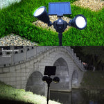 ไฟสปอร์ตไลท์หุ่นยนต์ LED พลังงานแสงอาทิตย์ หัวคู่ พร้อมเซนเซอร์อัจฉริยะ สำหรับสนามหญ้ากลางแจ้ง