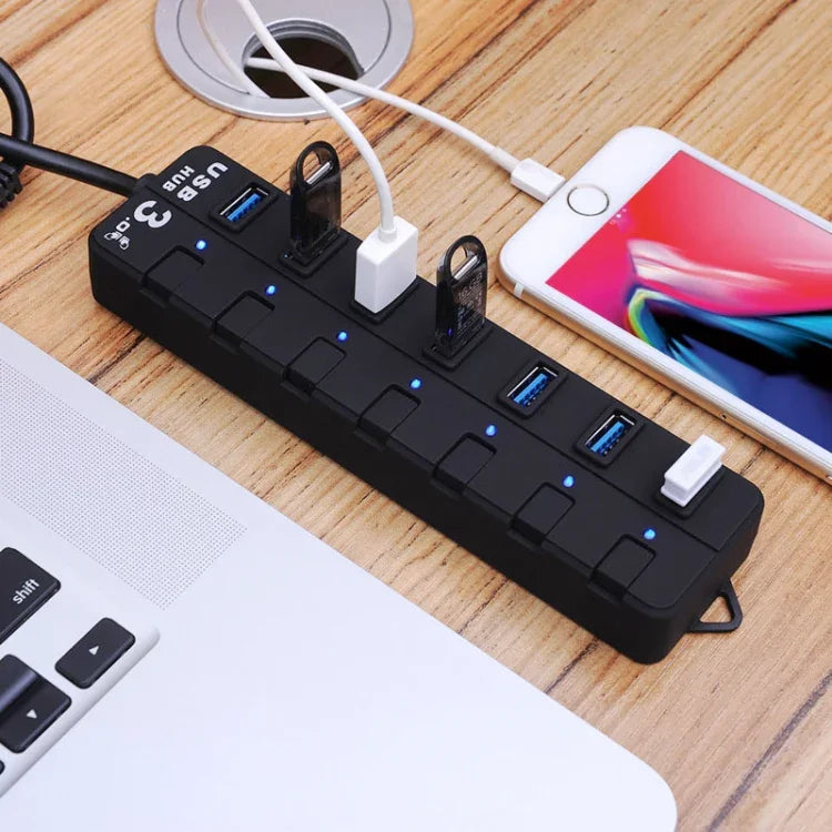 ฮับ USB 3.0 7 พอร์ต พร้อมสวิตช์แยกสำหรับแต่ละพอร์ตข้อมูล, 7 พอร์ต (สีดำ)