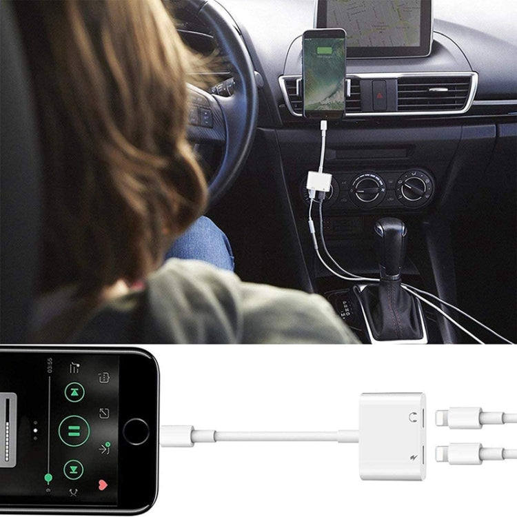 ZS-S1802 ตัวแปลงหูฟัง 2 in 1 8 Pin ตัวผู้เป็น 8 Pin ชาร์จ + 8 Pin ตัวเมียเสียง รองรับการโทรและควบคุมสาย Compatible กับระบบ IOS ทุกเวอร์ชัน