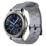 สายรัดนาฬิกาซิลิโคนลายฟุตบอลสีพื้นขนาด 22 มม., สำหรับ Samsung Galaxy Watch3 ขนาด 45 มม., สำหรับ Samsung Galaxy Watch ขนาด 46 มม., สำหรับ Samsung Gear S3 Classic, สำหรับ Samsung Gear S3 Frontier