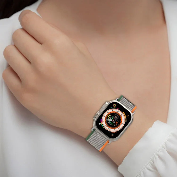 สายรัดนาฬิกาไนลอนสองสีแบบตีนตุ๊กแก สำหรับ Apple Watch Ultra 49มม., สำหรับ Apple Watch Series 8&7 45มม./SE 2&6&SE&5&4 44มม., สำหรับ Apple Watch Series 8&7 41มม./SE 2&6&SE&5&4 40มม.