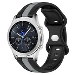 สายซิลิโคนสองสีพร้อมหัวเข็มขัดแบบผีเสื้อขนาด 22 มม. สำหรับ Samsung Galaxy Watch3 ขนาด 45 มม., สำหรับ Samsung Galaxy Watch ขนาด 46 มม., สำหรับ Samsung Gear S3 Classic, สำหรับ Samsung Gear S3 Frontier
