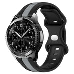สายซิลิโคนสองสีพร้อมหัวเข็มขัดแบบผีเสื้อขนาด 22 มม. สำหรับ Samsung Galaxy Watch3 ขนาด 45 มม., สำหรับ Samsung Galaxy Watch ขนาด 46 มม., สำหรับ Samsung Gear S3 Classic, สำหรับ Samsung Gear S3 Frontier