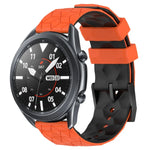 สายรัดนาฬิกาซิลิโคนลายฟุตบอลสองสี 22 มม. สำหรับ Samsung Galaxy Watch3 45 มม., Samsung Galaxy Watch 46 มม., Samsung Gear S3 Classic, Samsung Gear S3 Frontier