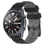 สายรัดนาฬิกาซิลิโคนลายฟุตบอลสองสี 22 มม. สำหรับ Samsung Galaxy Watch3 45 มม., Samsung Galaxy Watch 46 มม., Samsung Gear S3 Classic, Samsung Gear S3 Frontier