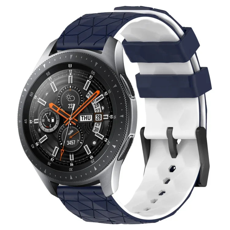 สายรัดนาฬิกาซิลิโคนลายฟุตบอลสองสี 22 มม. สำหรับ Samsung Galaxy Watch3 45 มม., Samsung Galaxy Watch 46 มม., Samsung Gear S3 Classic, Samsung Gear S3 Frontier