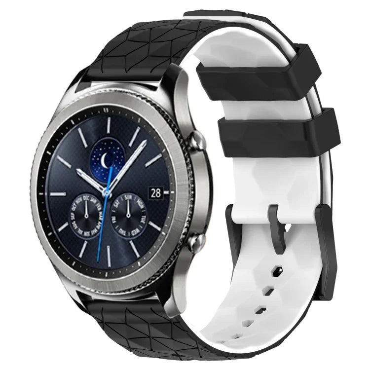 สายรัดนาฬิกาซิลิโคนลายฟุตบอลสองสี 22 มม. สำหรับ Samsung Galaxy Watch3 45 มม., Samsung Galaxy Watch 46 มม., Samsung Gear S3 Classic, Samsung Gear S3 Frontier