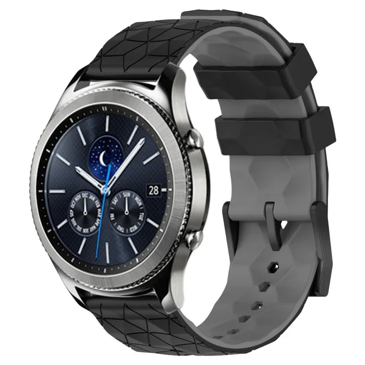 สายรัดนาฬิกาซิลิโคนลายฟุตบอลสองสี 22 มม. สำหรับ Samsung Galaxy Watch3 45 มม., Samsung Galaxy Watch 46 มม., Samsung Gear S3 Classic, Samsung Gear S3 Frontier