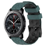 สายรัดนาฬิกาซิลิโคนลายฟุตบอลสองสี 22 มม. สำหรับ Samsung Galaxy Watch3 45 มม., Samsung Galaxy Watch 46 มม., Samsung Gear S3 Classic, Samsung Gear S3 Frontier