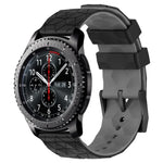 สายรัดนาฬิกาซิลิโคนลายฟุตบอลสองสี 22 มม. สำหรับ Samsung Galaxy Watch3 45 มม., Samsung Galaxy Watch 46 มม., Samsung Gear S3 Classic, Samsung Gear S3 Frontier
