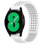 สายรัดนาฬิกาซิลิโคนรูระบายอากาศ 3D จุด ขนาด 20 มม. สำหรับ Samsung Galaxy Watch 4 ขนาด 44 มม. สำหรับ Samsung Galaxy Watch 4 ขนาด 40 มม. สำหรับ Samsung Galaxy Watch 4 Classic ขนาด 46 มม.