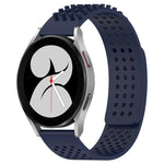 สายรัดนาฬิกาซิลิโคนรูระบายอากาศ 3D จุด ขนาด 20 มม. สำหรับ Samsung Galaxy Watch 4 ขนาด 44 มม. สำหรับ Samsung Galaxy Watch 4 ขนาด 40 มม. สำหรับ Samsung Galaxy Watch 4 Classic ขนาด 46 มม.