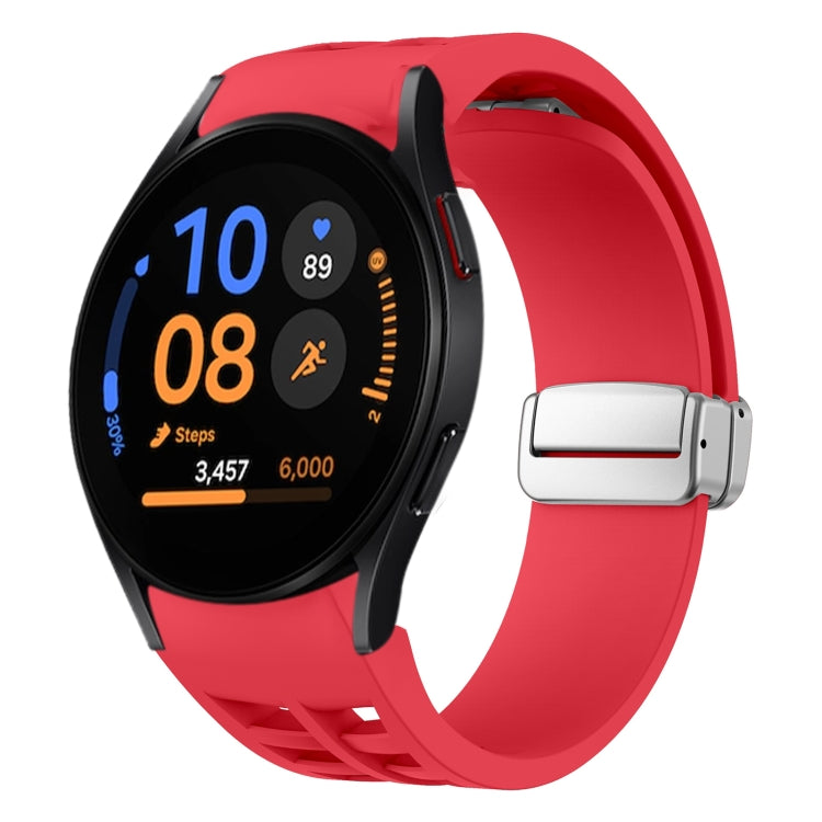 สายรัดนาฬิกาซิลิโคนพร้อมหัวเข็มขัดเงินแม่เหล็กพับได้ Richard สำหรับ Samsung Galaxy Watch FE ขนาด 40 มม., สำหรับ Samsung Galaxy Watch 5 Pro Golf Edition, สำหรับ Samsung Galaxy Watch 5 Golf Edition