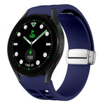 สายรัดนาฬิกาซิลิโคนพร้อมหัวเข็มขัดเงินแม่เหล็กพับได้ Richard สำหรับ Samsung Galaxy Watch FE ขนาด 40 มม., สำหรับ Samsung Galaxy Watch 5 Pro Golf Edition, สำหรับ Samsung Galaxy Watch 5 Golf Edition