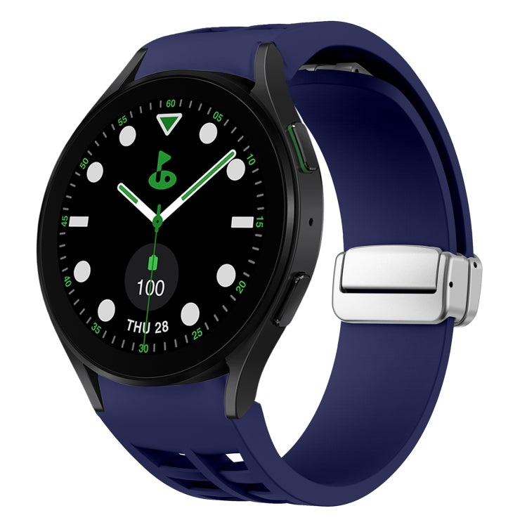 สายรัดนาฬิกาซิลิโคนพร้อมหัวเข็มขัดเงินแม่เหล็กพับได้ Richard สำหรับ Samsung Galaxy Watch FE ขนาด 40 มม., สำหรับ Samsung Galaxy Watch 5 Pro Golf Edition, สำหรับ Samsung Galaxy Watch 5 Golf Edition