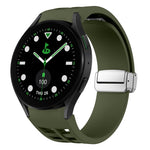 สายรัดนาฬิกาซิลิโคนพร้อมหัวเข็มขัดเงินแม่เหล็กพับได้ Richard สำหรับ Samsung Galaxy Watch FE ขนาด 40 มม., สำหรับ Samsung Galaxy Watch 5 Pro Golf Edition, สำหรับ Samsung Galaxy Watch 5 Golf Edition