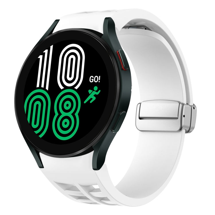 สายรัดนาฬิกาซิลิโคนพร้อมหัวเข็มขัดเงินแม่เหล็กพับได้ Richard สำหรับ Samsung Galaxy Watch 6 ขนาด 40 / 44 มม., สำหรับ Samsung Galaxy Watch 5 ขนาด 40 / 44 มม., สำหรับ Samsung Galaxy Watch 4 ขนาด 40 / 44 มม.